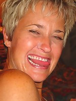 Two milfs square off