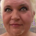 Mature plumper loving a creamy facial