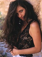 Outdoor nude very hot mature babe posing