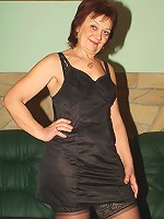 Redhead granny Paula dishes out a hot head before she gets her experienced pussy rammed with dick