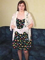 This naughty housewife loves playing with herself