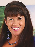 Tight bodied MILF peels off her clothes after housework