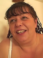 Naughty mature brunette filled with a big dick and she loves the pleasure of the thrusting