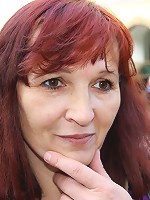 He takes her for a ride in the vintage car and then he takes her granny pussy for a ride too